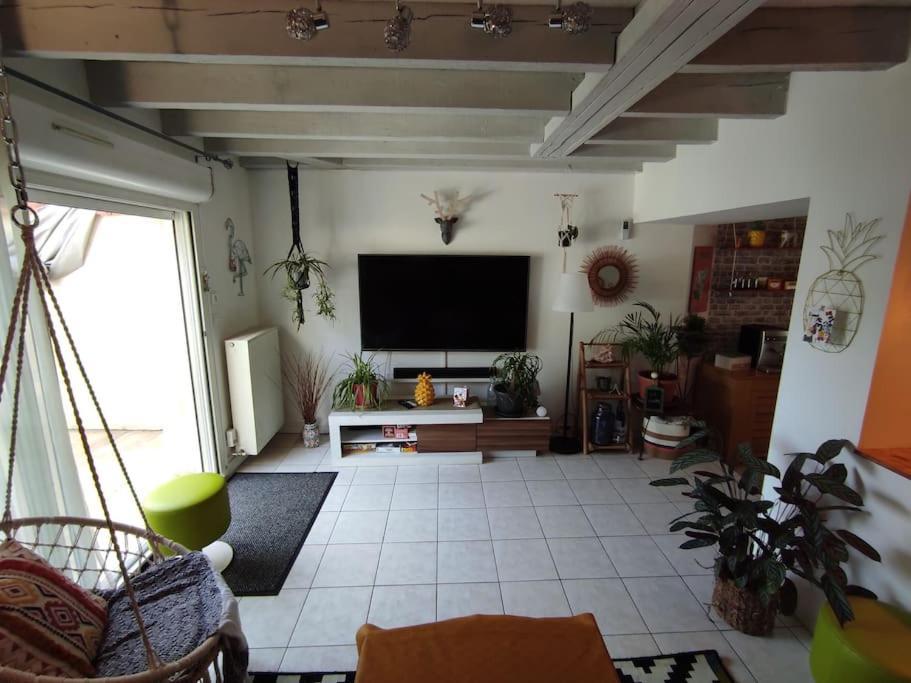 Chaleureuse Maison De Ville Avec Parking Gratuit Шинон Екстер'єр фото