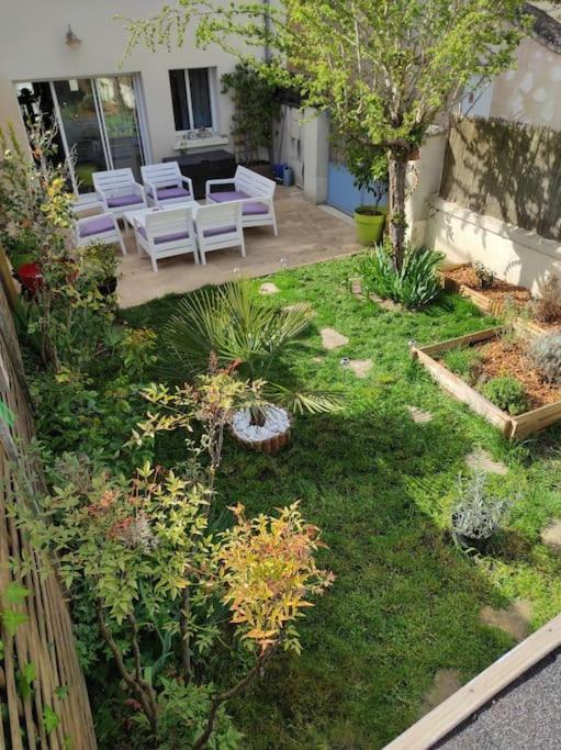 Chaleureuse Maison De Ville Avec Parking Gratuit Шинон Екстер'єр фото